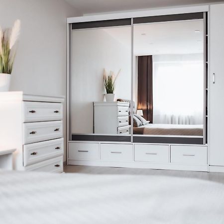 Luxury Apartments In City Center, Siauliai Eksteriør billede
